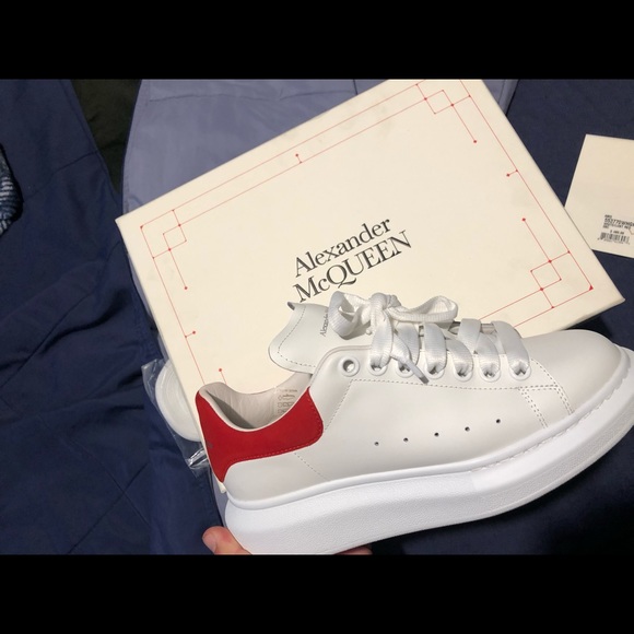 Alexander McQueen Sneakers - Picture 2 of 5